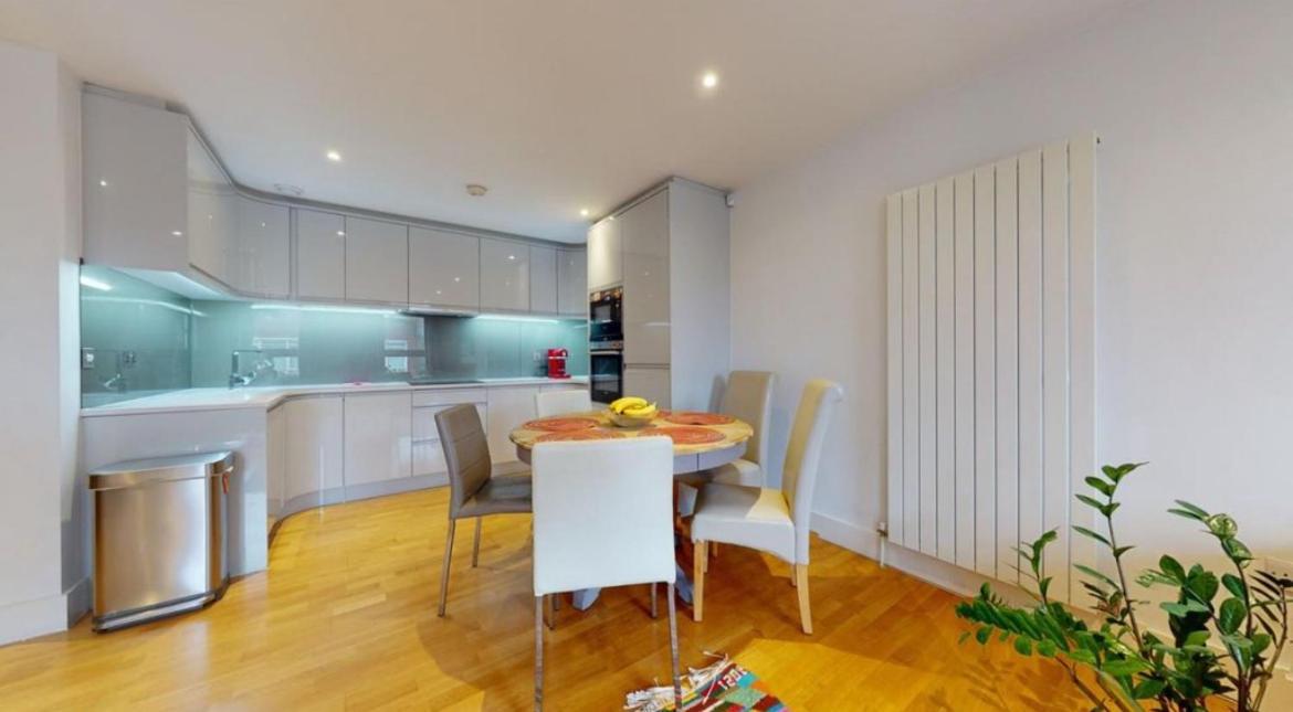 Modern Near Regents Park Appartamento *